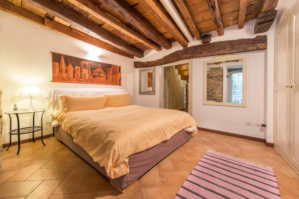 Ferienwohnung Porta Dipinta House Bergamo Alta Zimmer foto